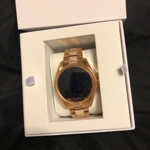 Michael Korda smart watch